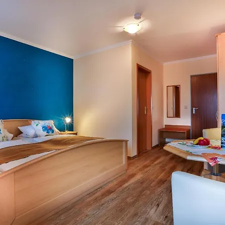 Penzion Gaestehaus Heissenlehen 3*
