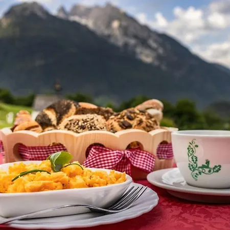 Penzion Gaestehaus Heissenlehen 3*