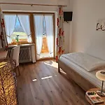 게스트하우스 Gaestehaus Heissenlehen 3*