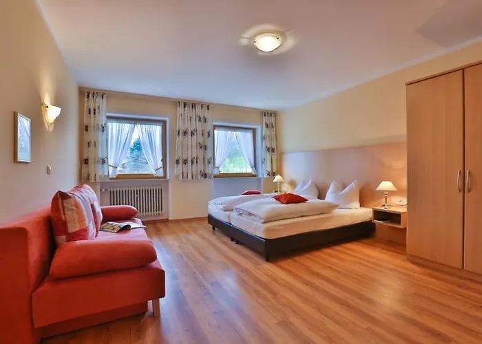 بيت ضيافة Gaestehaus Heissenlehen 3*